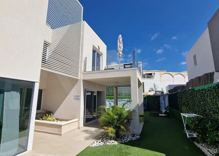 Paraiso-luxury With Heated Pool Βίλα *