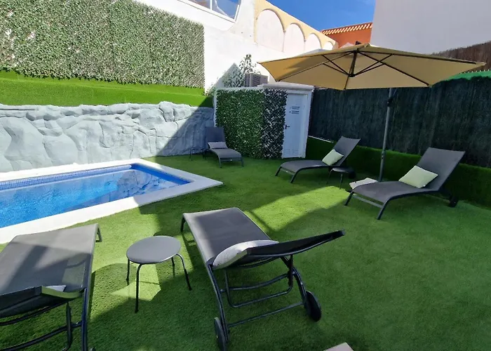 Paraiso-luxury With Heated Pool Βίλα *