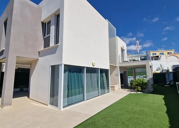 Villa Paraiso-luxury With Heated Pool *