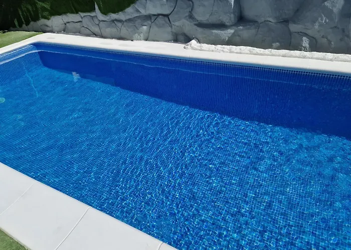 Villa Paraiso-luxury With Heated Pool